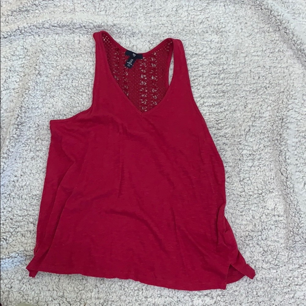 V-neck tank top